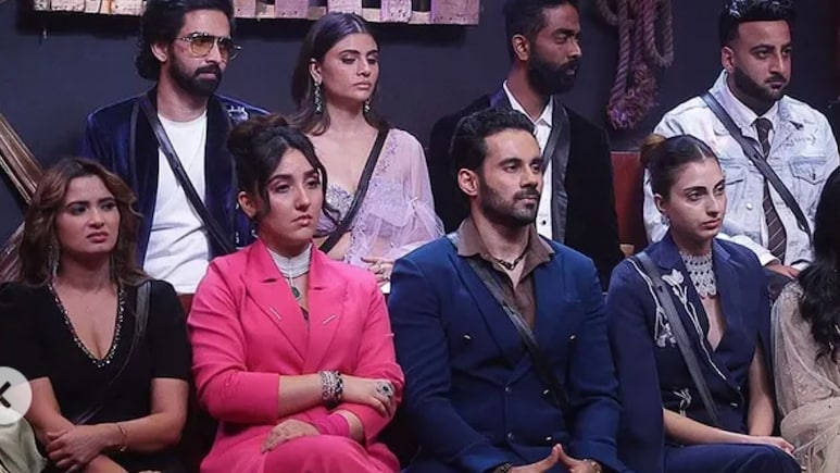 Bigg Boss 19: घर से बाहर हो रहे हैं ये दो कंटेस्टेंट, एक ने तो बाहर आते ही सोशल मीडिया पर पोस्ट की ये स्टोरी