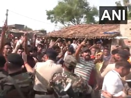 बिहार में डिप्टी सीएम विजय सिन्हा के काफिले पर हमला, बोले-"छाती पर बुलडोजर चलेगा"