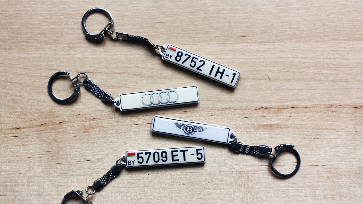 1 करोड़ 17 लाख में ऑनलाइन बिका HR88B8888 नंबर, बना भारत का सबसे महंगा कार रजिस्ट्रेशन नंबर