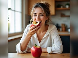सेब में छुपा है ग्लोइंग स्किन, तेज दिमाग और मजबूत दिल का राज, फायदे जानकर हो जाएंगे हैरान
