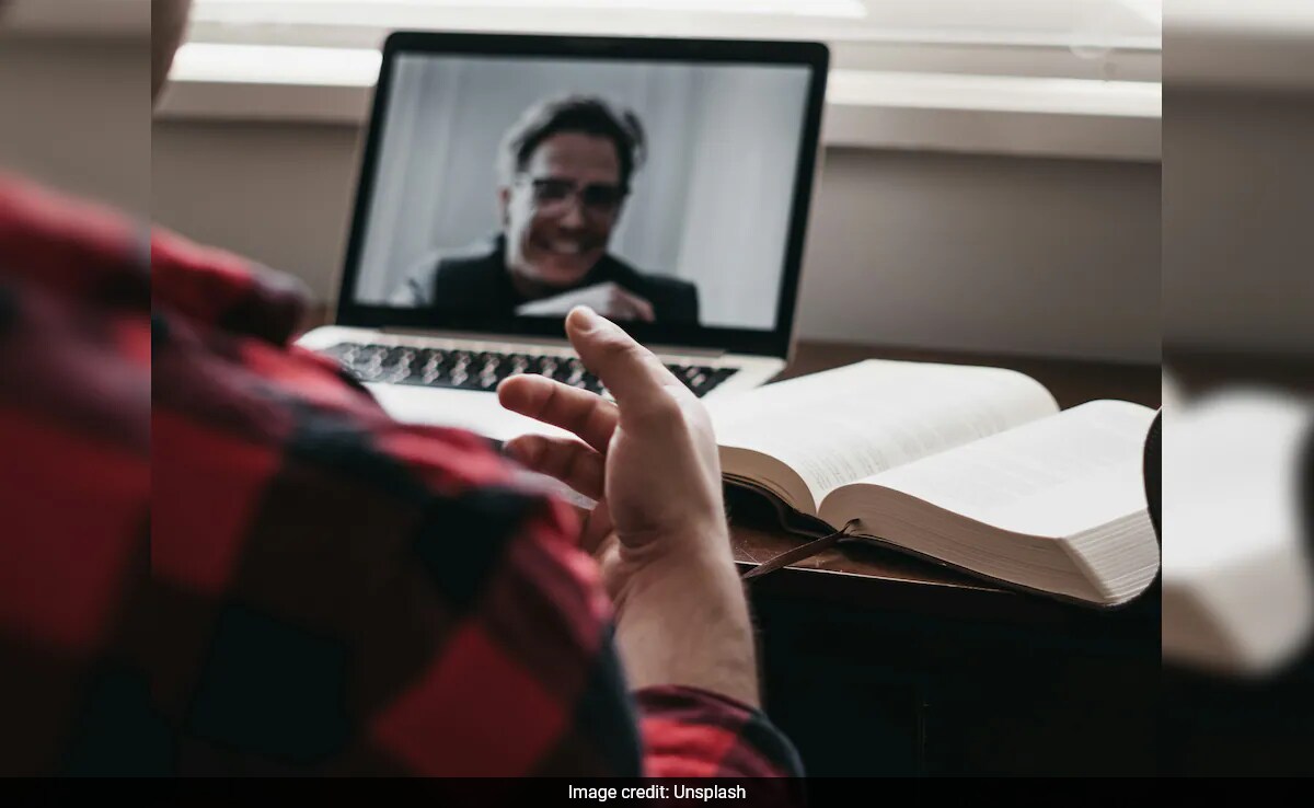 "It's Too Perfect": Job Seeker Claims AI Bot Conducted Interview