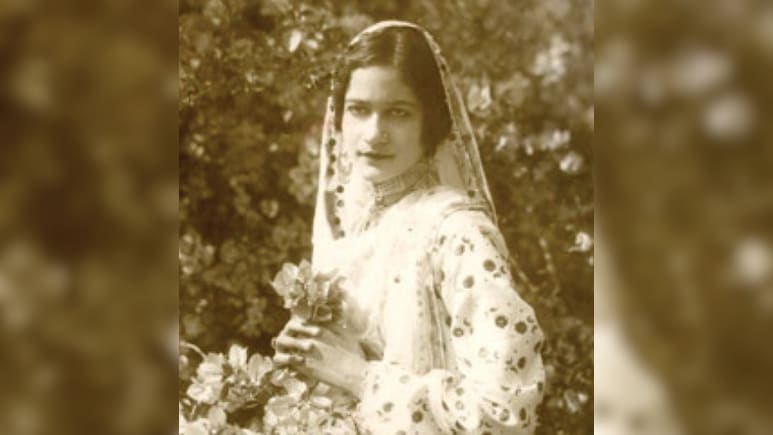 42 गानों वाली फिल्म, कोठे पर जन्मी 16 की उम्र में कहलाई पहली सुपरस्टार, फैन ने फिल्म देखने गिरवी रख दिए थे घोड़े