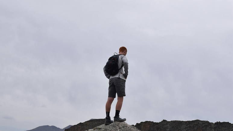 Chinese Men Punished For Defacing Sacred Mount Tai With GoodLuck Inscriptions