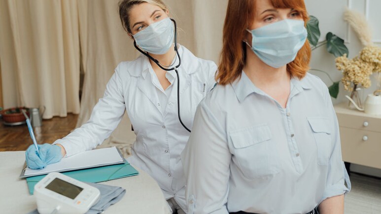 Nutritionist Explains Why "Normal Range" In Report Doesn't Always Mean Healthy