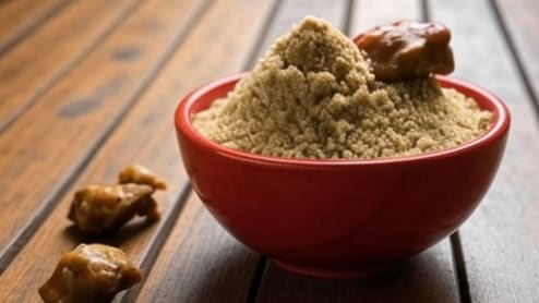 हींग : भारतीय रसोई की शान. जानें क्यों है सेहत के लिए भी फायदेमंद