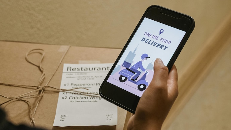 Zomato Issues Clarification On New Contact Sharing Feature As Users Feel "Uncomfortable"