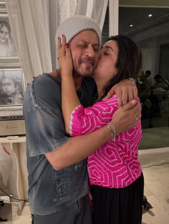 Farah Khan's Birthday Wish For Shah Rukh Khan On 60th Birthday Came Gift-Wrapped Like This