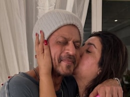 Farah Khan's Birthday Wish For Shah Rukh Khan On 60th Birthday Came Gift-Wrapped Like This