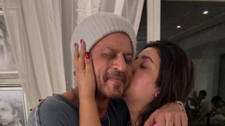 Farah Khan's Birthday Wish For Shah Rukh Khan On 60th Birthday Came Gift-Wrapped Like This