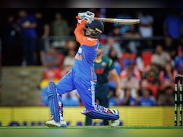 T-20 इंटरनेशनल में एक कैलेंडर ईयर में सबसे ज्यादा रन बनाने वाले भारत के टॉप 5 बल्लेबाज, अभिषेक शर्मा ने रचा इतिहास