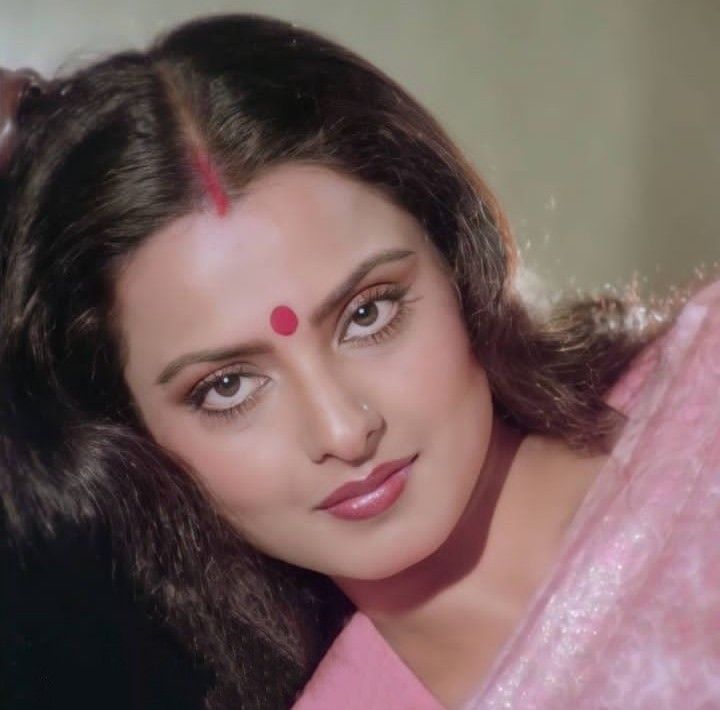 जब रेखा ने राष्ट्रपति के सामने खोला था अपने 'सिंदूर' लगाने का राज, पूछा था- क्यों लगाती हो सिंदूर