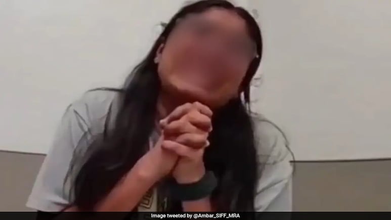 "Sorry, I Forgot to Pay": Indian Woman Allegedly Caught Shoplifting At US Store "Sorry, I Forgot to Pay": Indian Woman Allegedly Caught Shoplifting At US Store