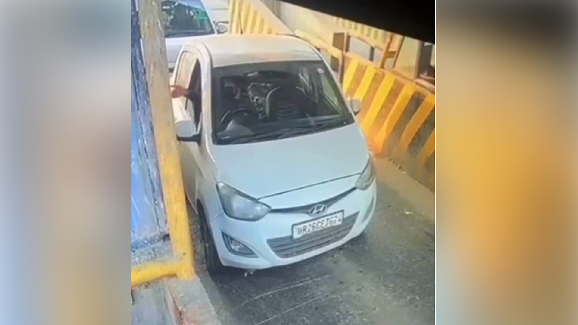 New CCTV Footage Shows Delhi Suicide Bomber At Toll Plaza, Wearing Mask