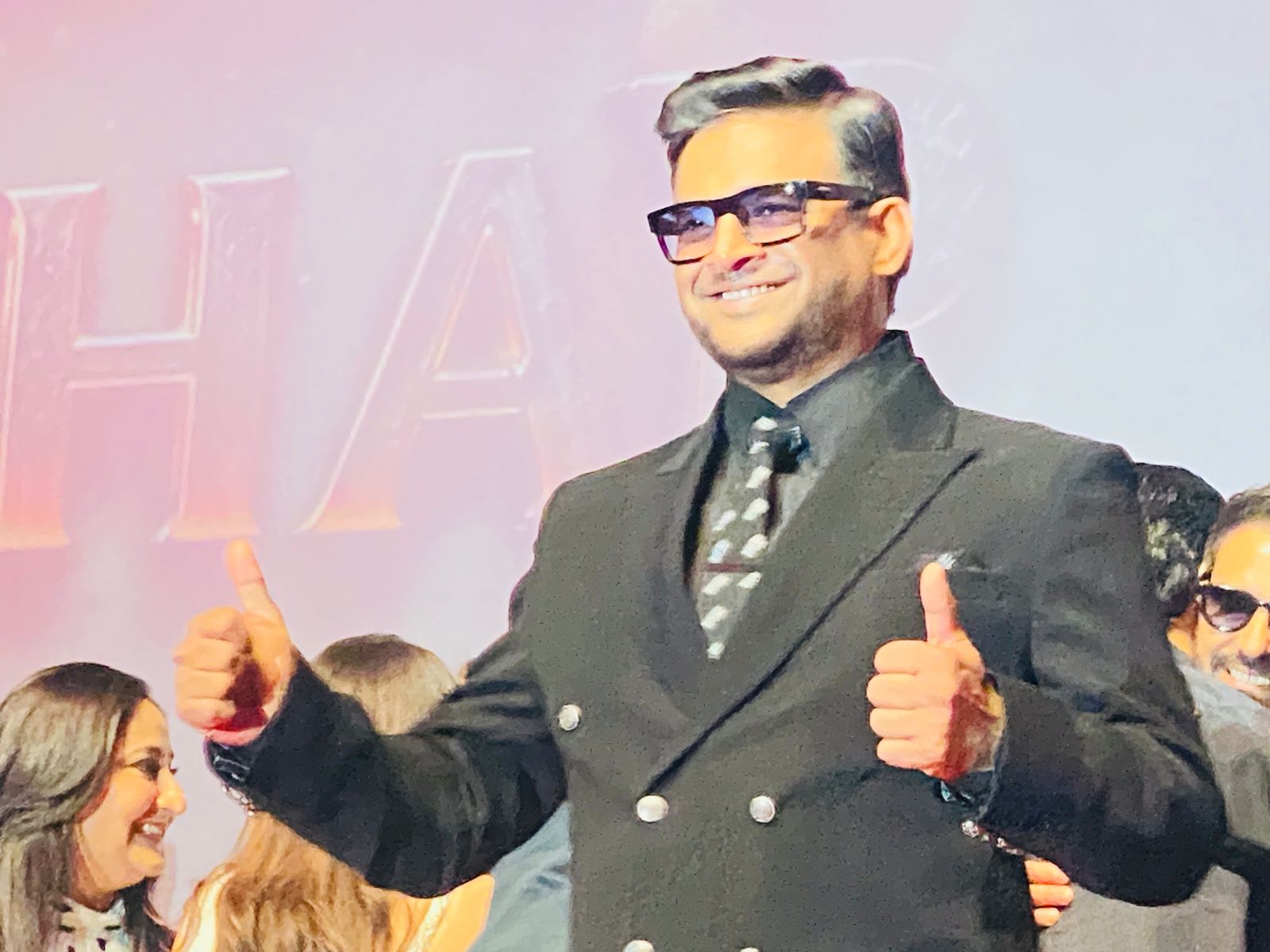 मुंबई में फिल्म ‘धुरंधर’ का भव्य ट्रेलर लॉन्च, आर माधवन के लुक ने लूटी महफिल