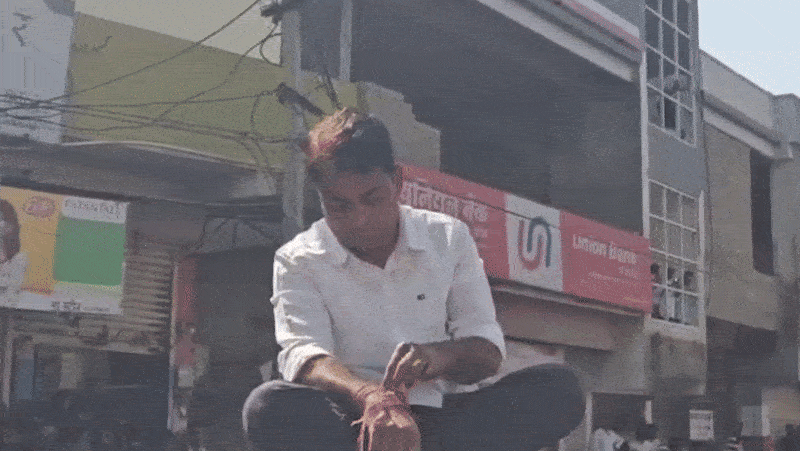 Anta Assembly Election: 'हार के बाद ईश्वर से नाराज़ हुए नरेश मीणा, एक-एक कर तोड़े...' सोशल मीडिया पर वीडियो वायरल&nbsp;