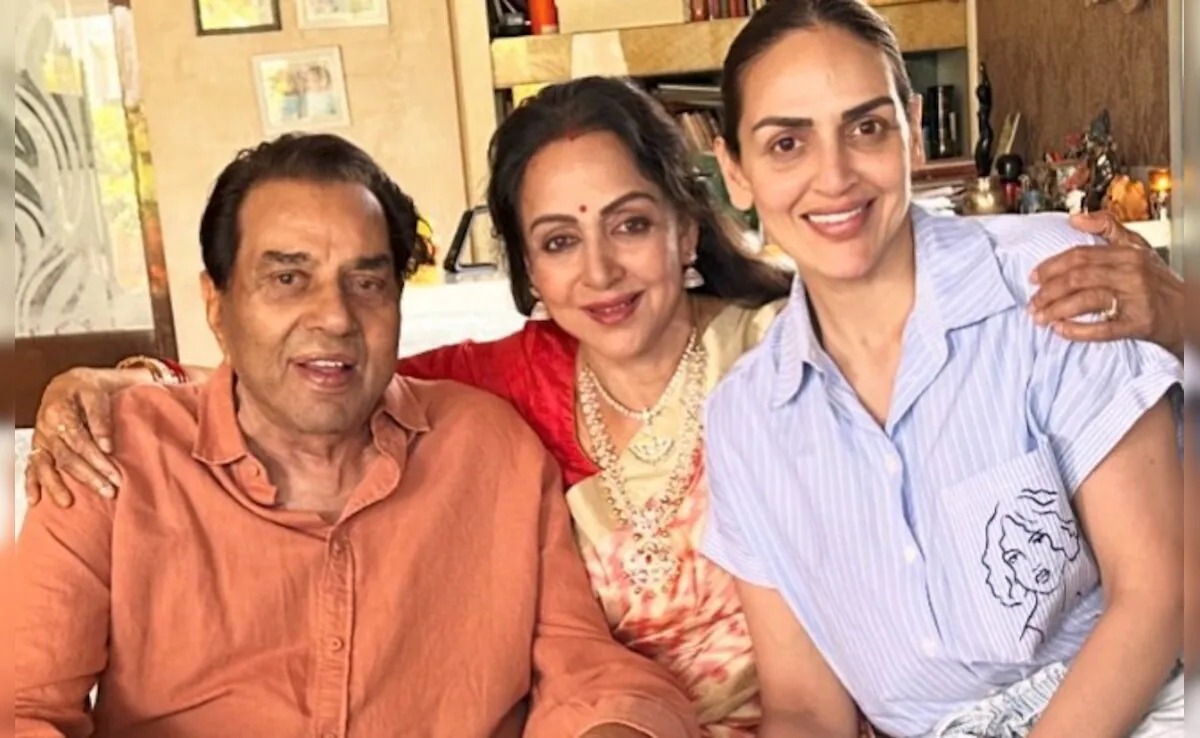 घर स्वस्थ होकर लौटे धर्मेंद्र, 90वें जन्मदिन की तैयारी में जुटीं हेमा और बेटियां, परिवार ऐसे करेगा सेलिब्रेट
