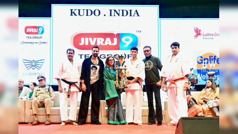 सागर के सोहेल ने कूडो वर्ल्ड कप में जीता रजत पदक, अभिनेता अक्षय कुमार, जैकी और डिम्पल ने किया सम्मानित