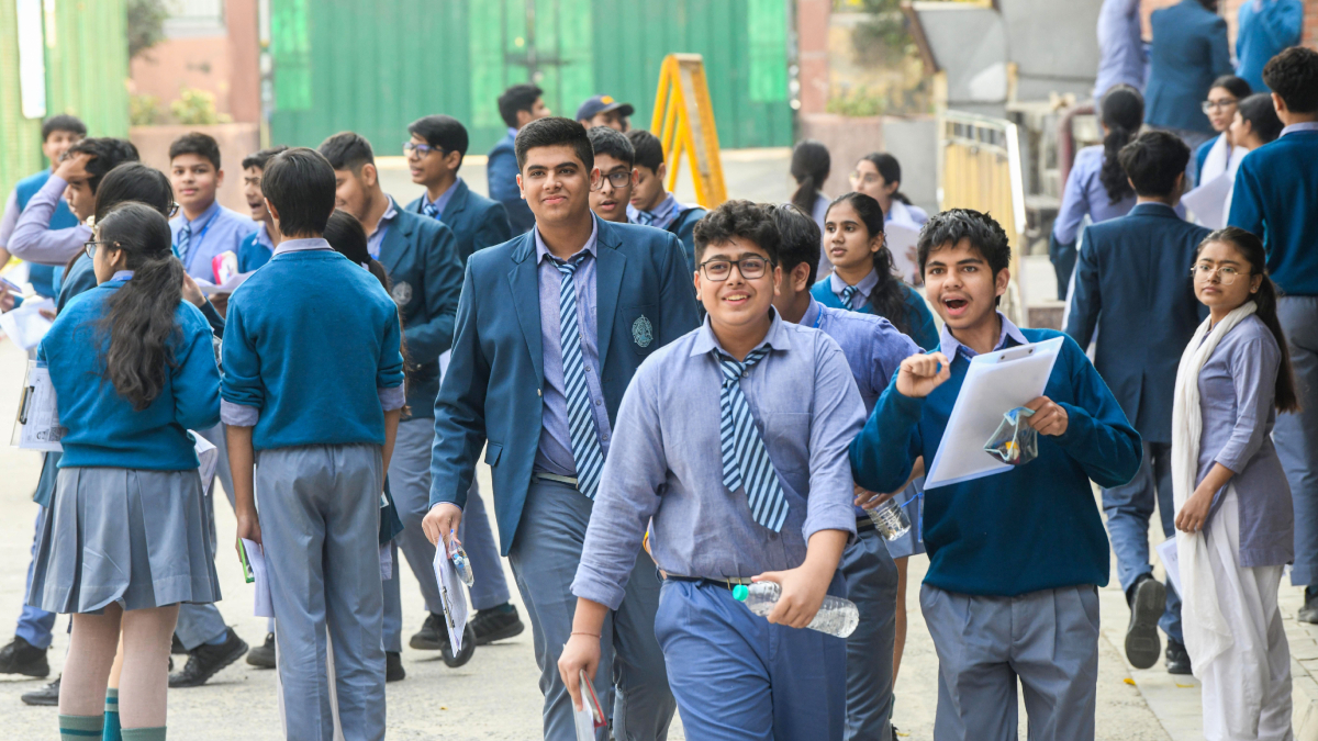 School children bear the mental health load of social media pressures, exam stress