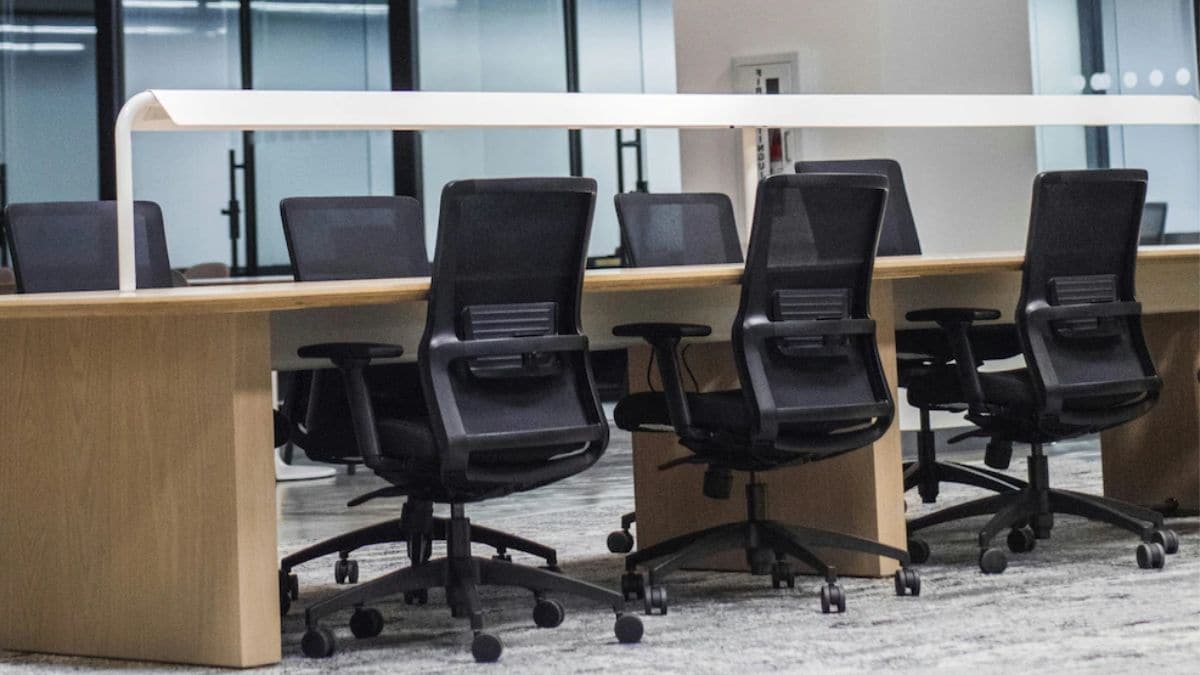 5 Best Office Chairs Under ₹10,000: Turn Your Professional Life From Pain To Pleasure