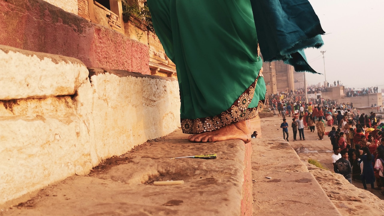 Opt for the classic black to Opt for the classic black to