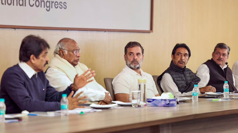 कांग्रेस SIR के खिलाफ दिल्ली में करेगी बड़ी रैली , जानें राहुल संग बैठक में हुए और क्या-क्या फैसले