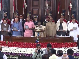 संविधान दिवस पर देश के दिल और दल एक, एक मंच पर PM मोदी और राहुल गांधी