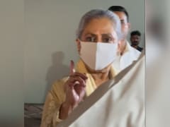 Jaya Bachchan Snaps At Paparazzi (Again): 