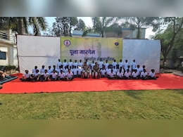 बड़ा सरेंडर... इंद्रावती नेशनल पार्क एरिया कमेटी के 41 नक्सलियों ने डाले हथियार, एक करोड़ से ज्यादा का है इनाम