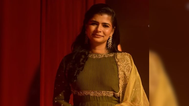 Chinmayi Sripaada Hits Back At Troll For Taunting Her Over Sexual Abuse: "Vanish Into Thin Air In Delhi"
