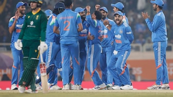 2nd ODI Live: India Eye Early Wickets As South Africa Begin Chase Of 359