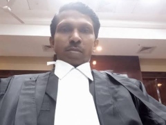 SC/ST एक्ट का दुरुपयोग, महिला का इस्तेमाल, यूपी की अदालत ने वकील को सुनाई 12 साल की सजा 