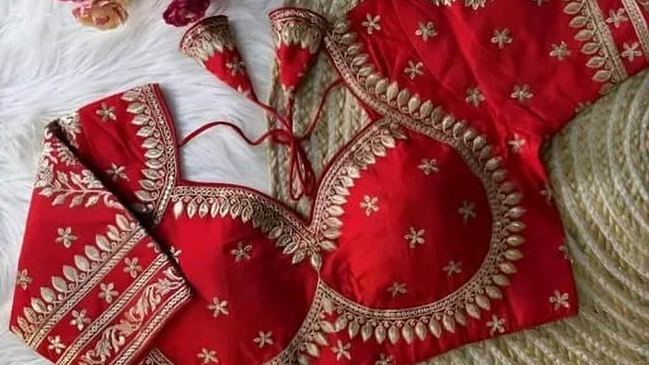 Smart Blouse Fixes For Topical Weather Weddings: Sweat-Proof And Backless