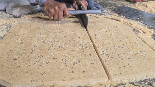 Kutema Gajak: राजस्थान की इस गजक का 100 सालों से विदेशों में छाया है जादू, मुंह में जाते ही पानी की तरह जाती है घुल