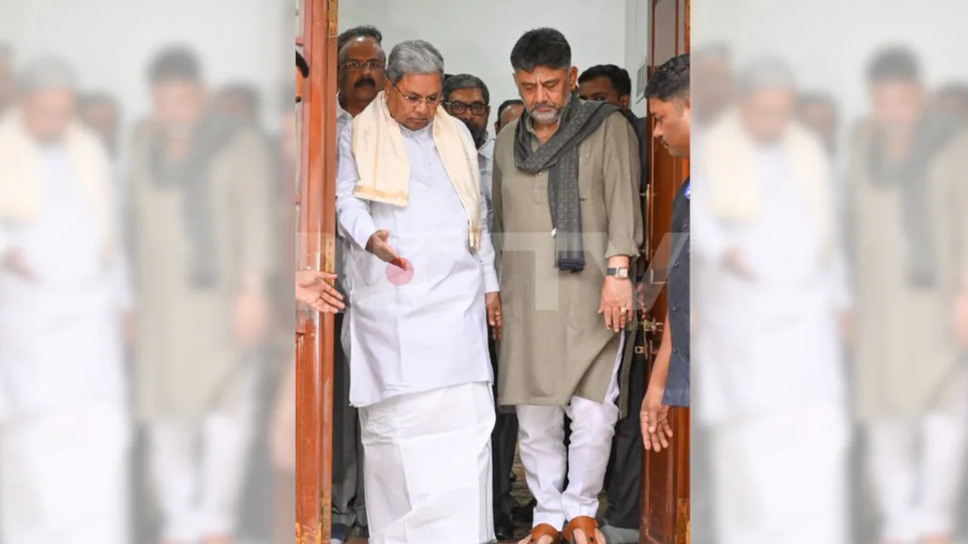 DK Shivakumar-Siddaramaiah Meeting Decoded