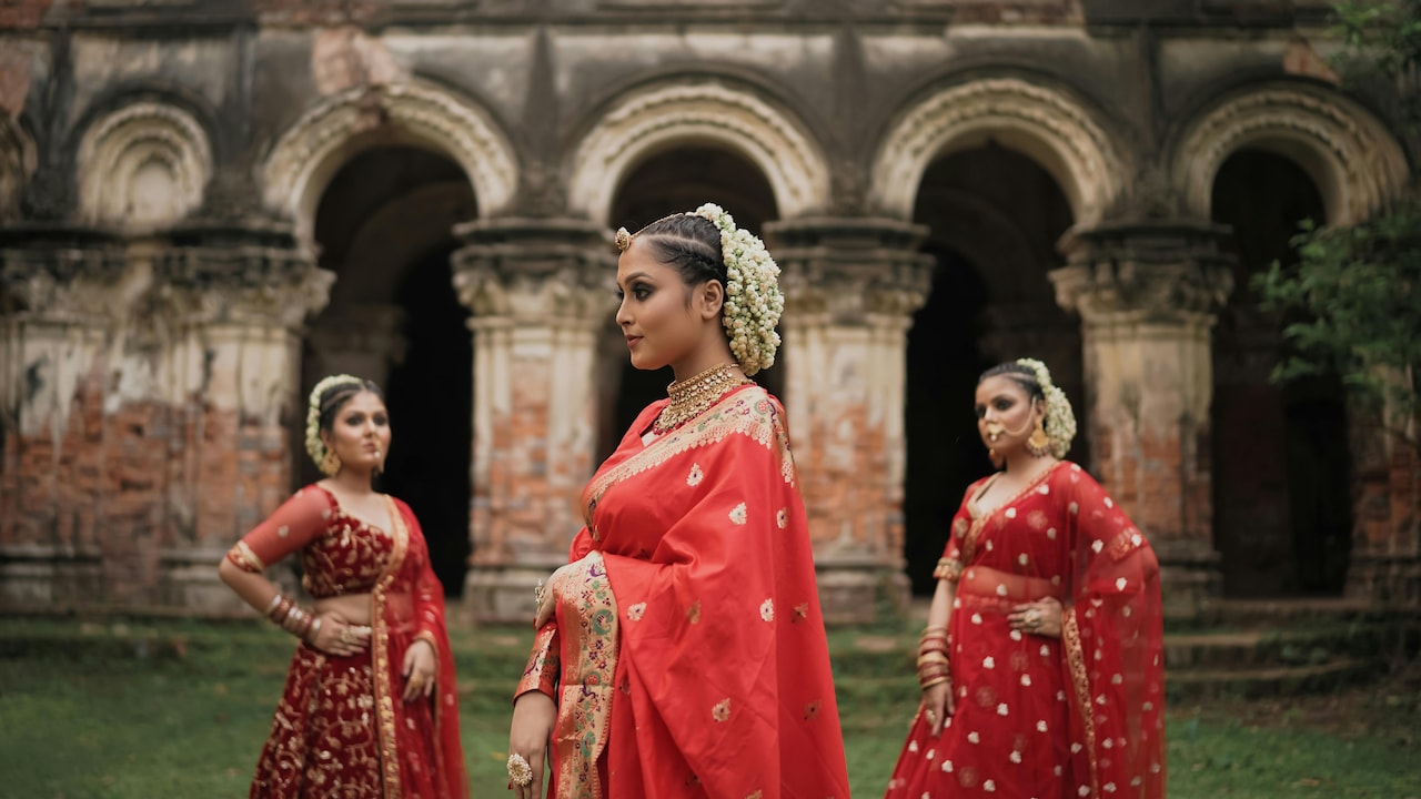 Best Saree Pleat Tips For Short Women For A Flattering Look