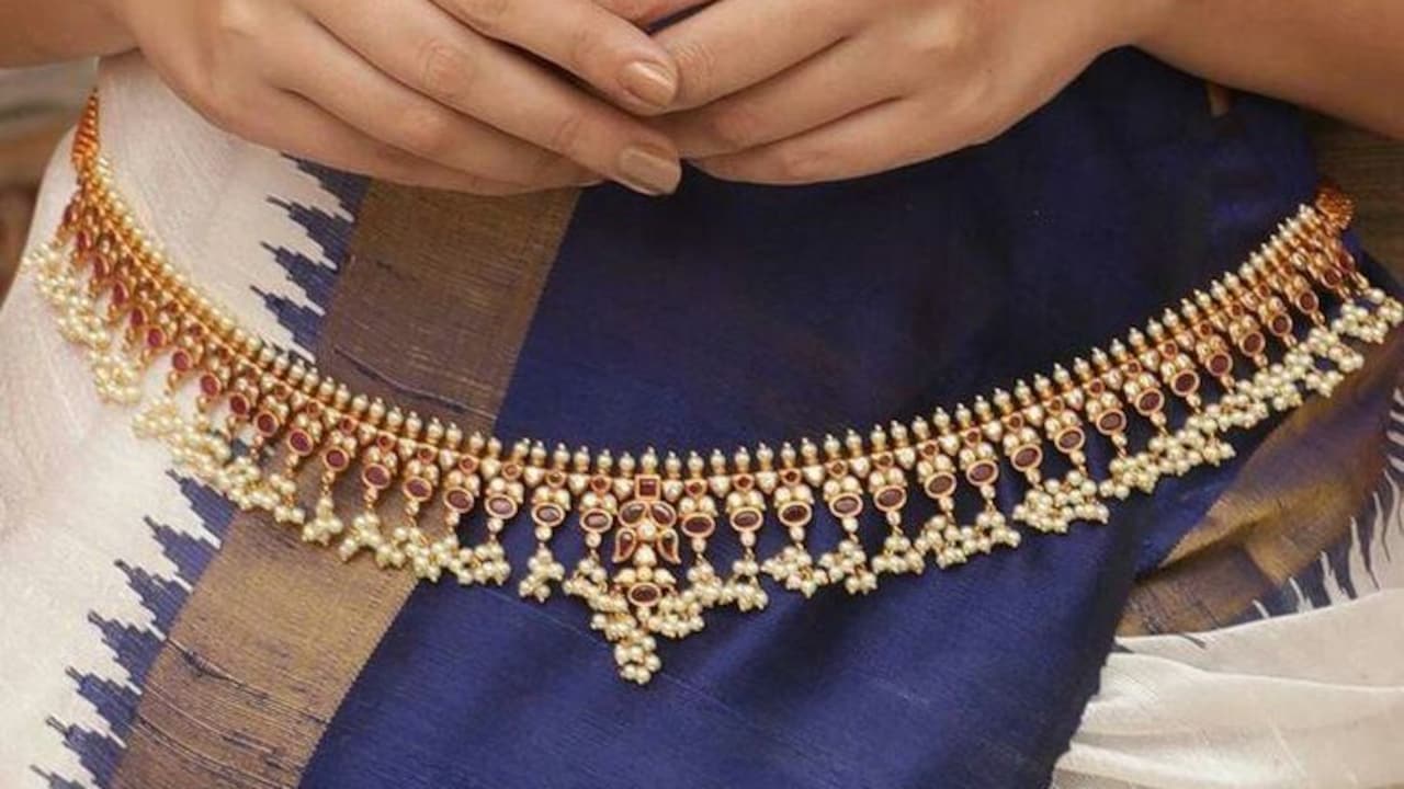 Kamarbandh For Modern Sarees and Lehengas: Top Styling Ideas