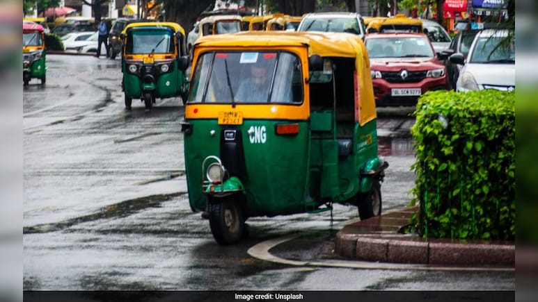 CNG Price Hike: मुंबई-MMR में महंगी हुई सीएनजी, इतना बढ़ सकता है ऑटो का किराया, यहां चेक कीजिए नए रेट