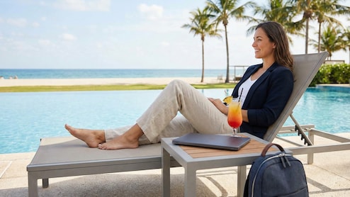 Bleisure Travel Explained: Why Work Trips Are Being Turned Into Mini Vacations