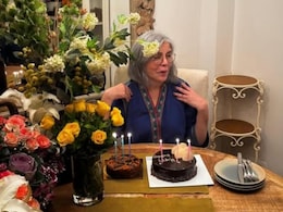 Zeenat Aman Danced To  <i>Dum Maro Dum</i> At Her 74th Birthday Party, Reveals Archana Puran Singh