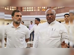 बिहार में हार के बाद इंडिया ब्लॉक में दरार हुई गहरी, कई बड़ी सहयोगी पार्टियां बाहर निकलने पर कर रहे विचार