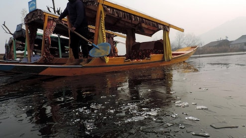 कश्मीर में भयानक ठंड का आगाज, श्रीनगर में पार -3.2°C, मौसम का सबसे सर्द दौर शुरू