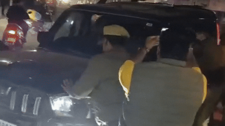 स्कॉर्पियो चढ़ाकर भाग रहे थे दबंग, पुलिस ने सिखाया ऐसा सबक जो जिंदगीभर याद रहेगा