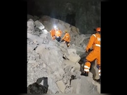 UP के सोनभद्र में हुआ दर्दनाक खनन हादसा, 15 मजदूरों के फंसे होने की आशंका, 1 शव बरामद