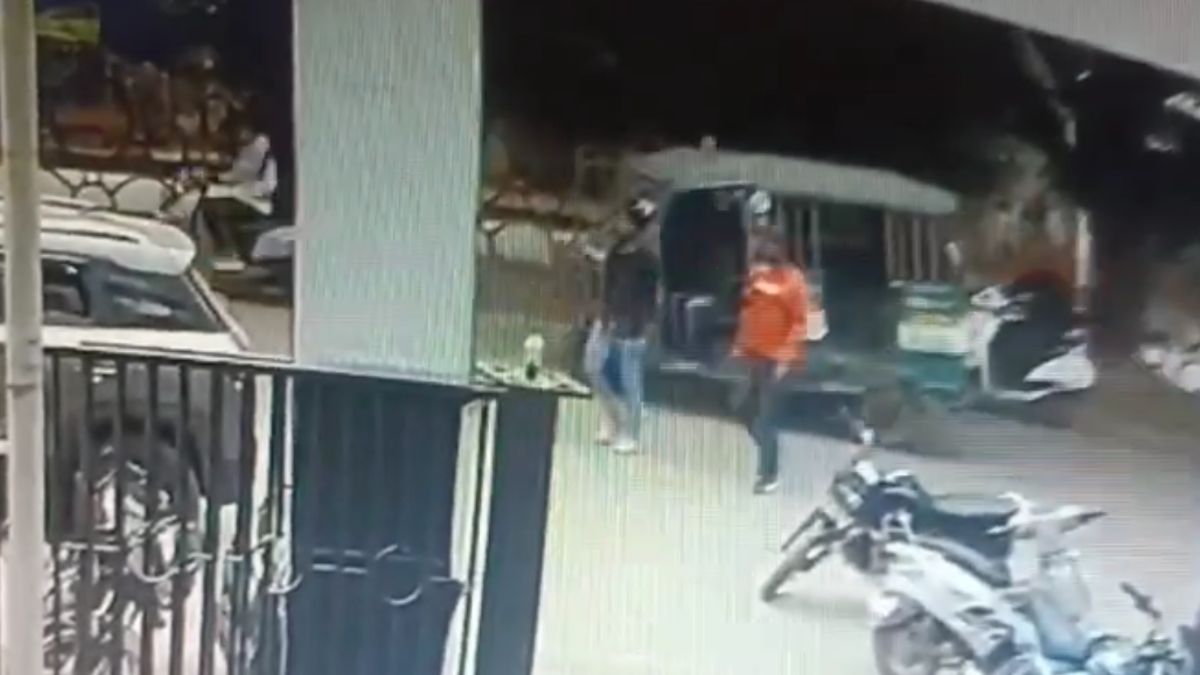 Gwalior Girl Fights Off 3 Men Who Tried To Kidnap Her Near Police Station
