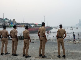 दिल्ली के बाद मुंबई की हवा में भी घुटने लगा दम, कई इलाकों में AQI 300 पार, हवा में छाई धुंध की चादर