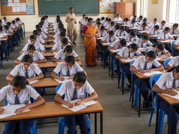 CBSE बोर्ड परीक्षा 2026 पैटर्न: क्या बदला और क्या है नया, एग्जाम से पहले चेक करें ये जरूरी डिटेल्स