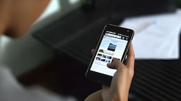 Smartphone Tips: तुमचा स्मार्टफोन हॅक झालाय का? ही 5 लक्षणे ओळखा आणि मोठा धोका टाळा