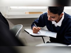 यूपी बोर्ड ने 10वीं और 12वीं की डेटशीट में किया ये बदलाव, तुरंत चेक करें नया टाइम टेबल