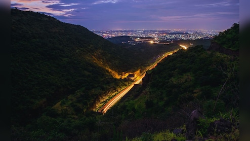 Pune News : पुण्यात भीतीचं वातावरण, रात्री फिरणं झालंय धोक्याचं; पहाटे 3 वाजताचा धक्कादायक Video आला समोर Pune News : पुण्यात भीतीचं वातावरण, रात्री फिरणं झालंय धोक्याचं; पहाटे 3 वाजताचा धक्कादायक Video आला समोर