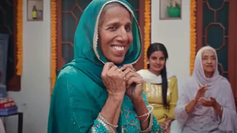 66 साल की हीरोइन के साथ होते थे रोमांटिक सीन, कैमरा ऑफ होते ही पैर छूकर माफी मांगता था हीरो